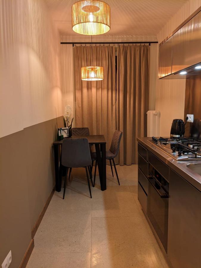 Spacious Two-bedroom In The Center Апартаменти