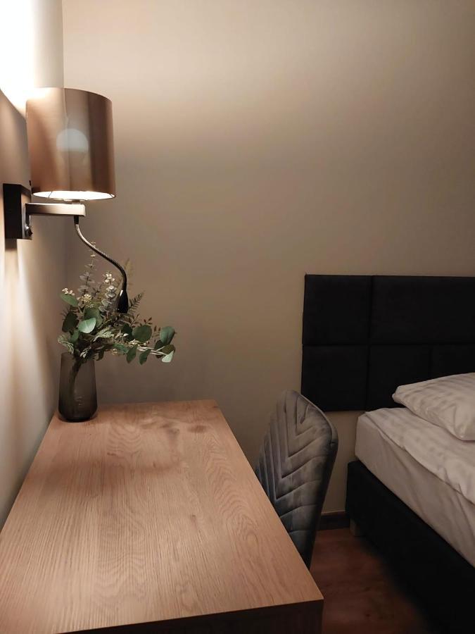 Spacious Two-bedroom In The Center * Краків